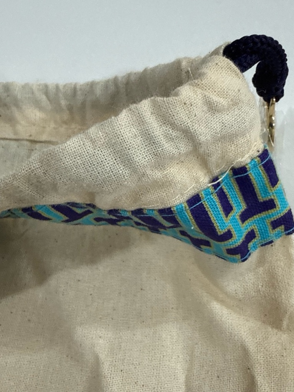 Tory Burch Beige Canvas Dust Bag with Blue Logo Trim - Picture 4 of 6